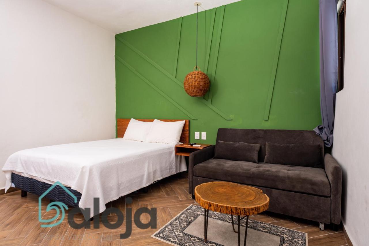Vica Guest House Con Piscina En La Entrada De La Zona Hotelera Cancún Exteriör bild