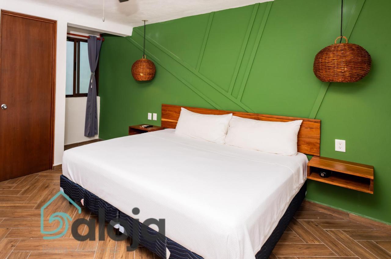 Vica Guest House Con Piscina En La Entrada De La Zona Hotelera Cancún Exteriör bild