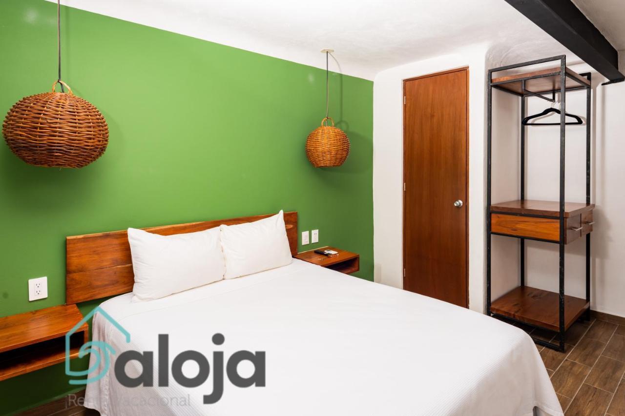Vica Guest House Con Piscina En La Entrada De La Zona Hotelera Cancún Exteriör bild